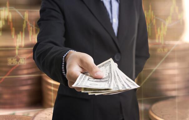 Oracle's AI Boost Fuels 22% Revenue Surge Amid SaaS Shakeup